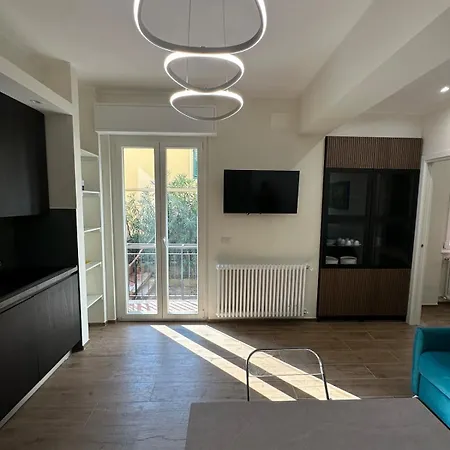Bright Two-room With Garden
