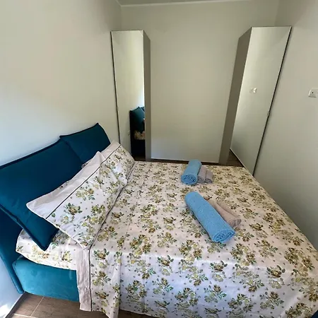 Bright Two-room With Garden * Rapallo