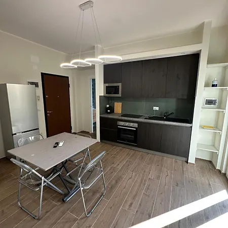 Bright Two-room With Garden *